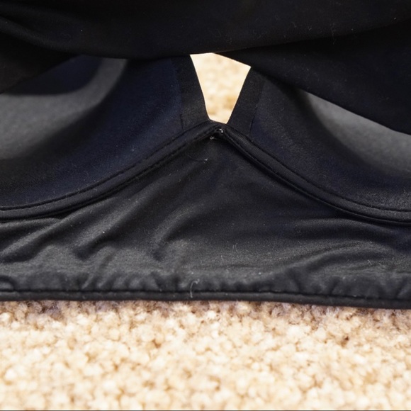 Victoria’s Secret Lightly Lined Wireless Bra - Picture 4 of 6